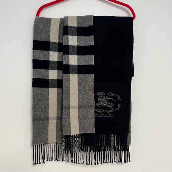 Burberry Wool Cashmere Reversible Scarf Pockets Embroidered Logo Unisex Womens - Picture 2 of 9